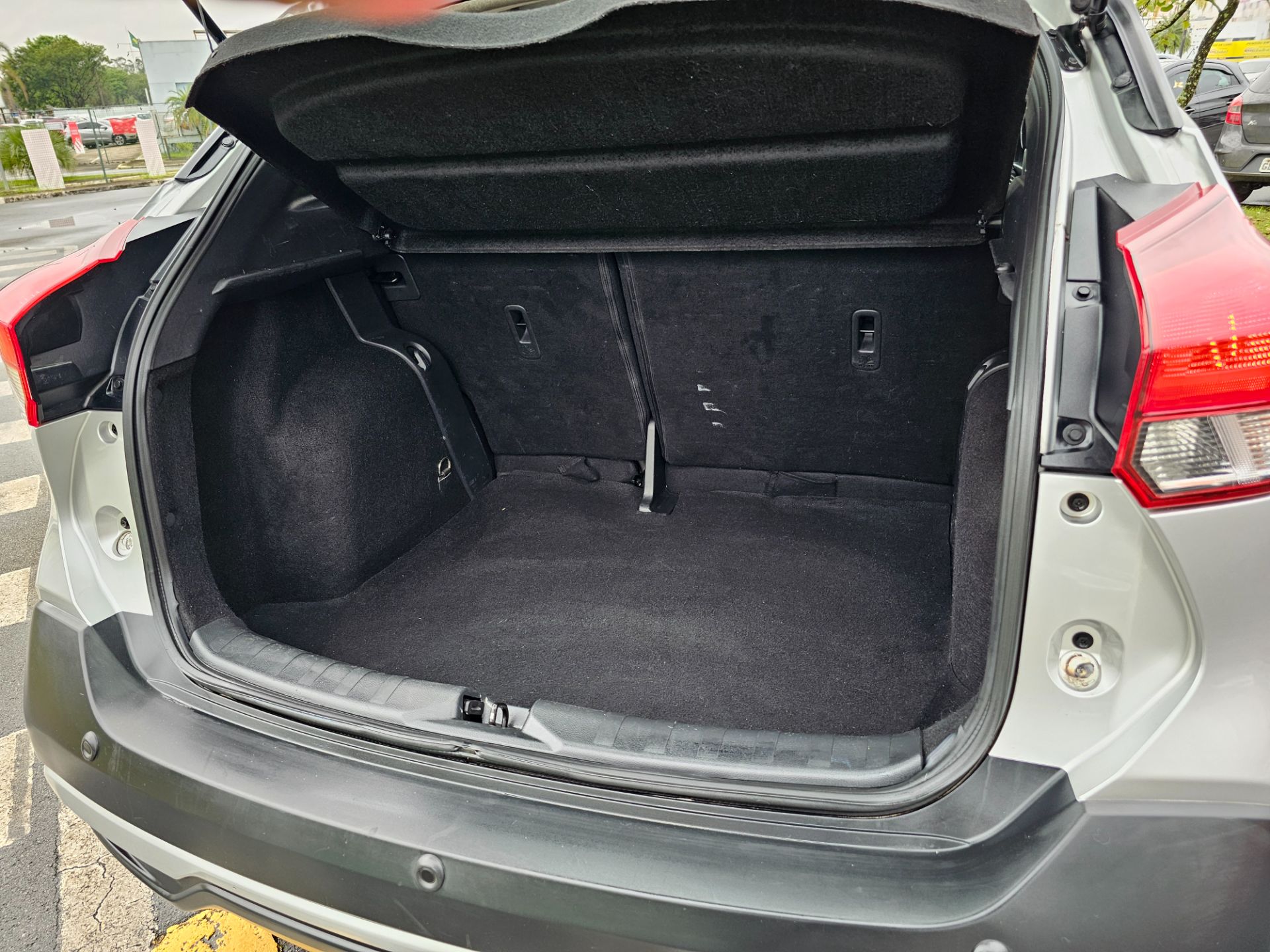 NISSAN KICKS