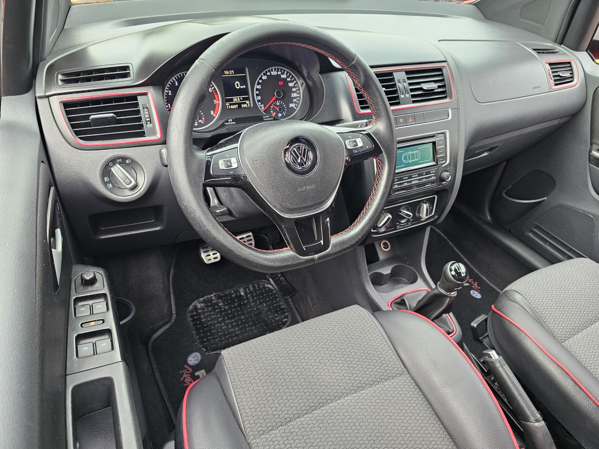 VOLKSWAGEN FOX