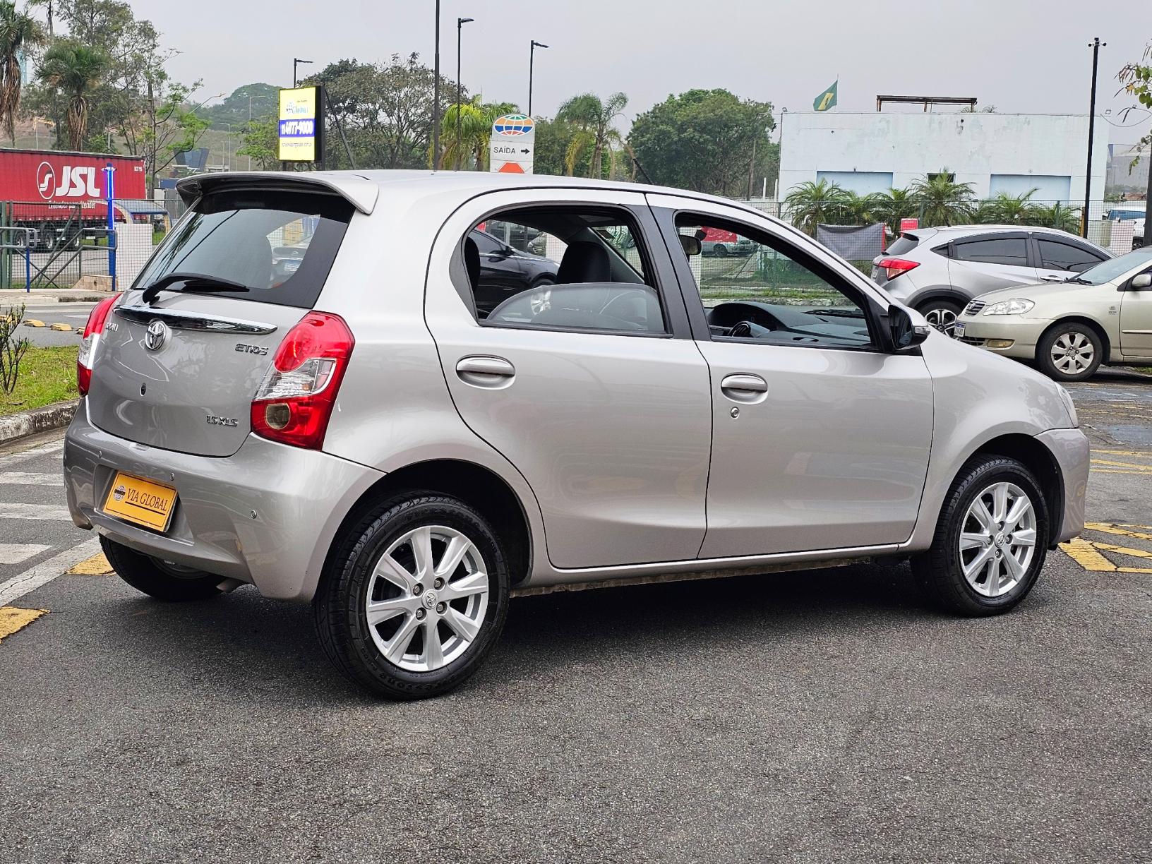TOYOTA ETIOS