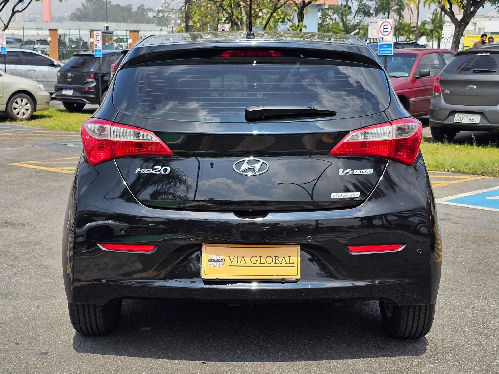 HYUNDAI HB20