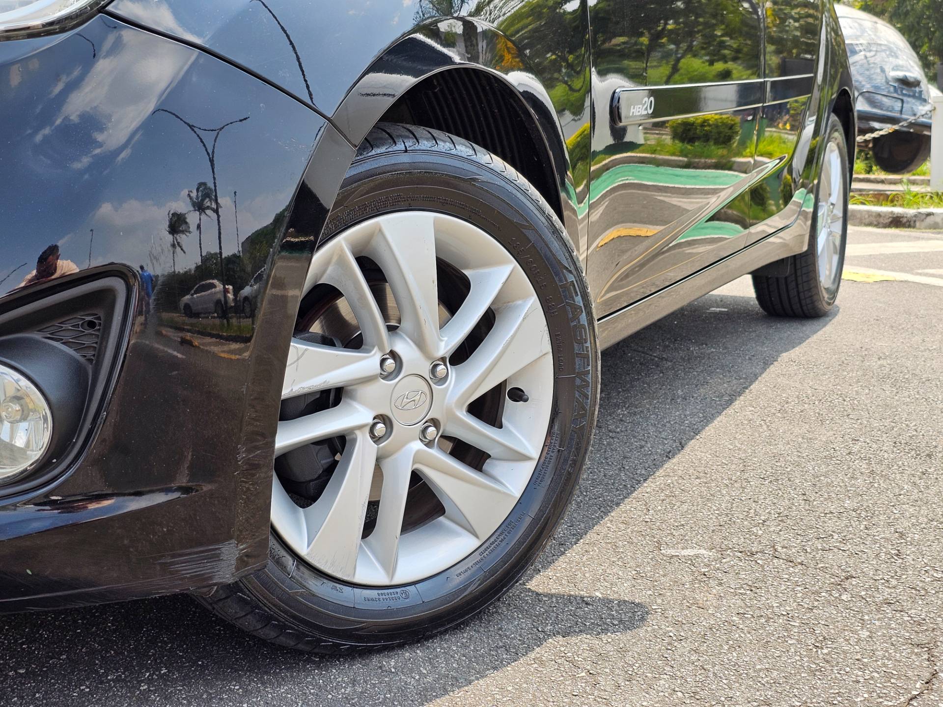 HYUNDAI HB20