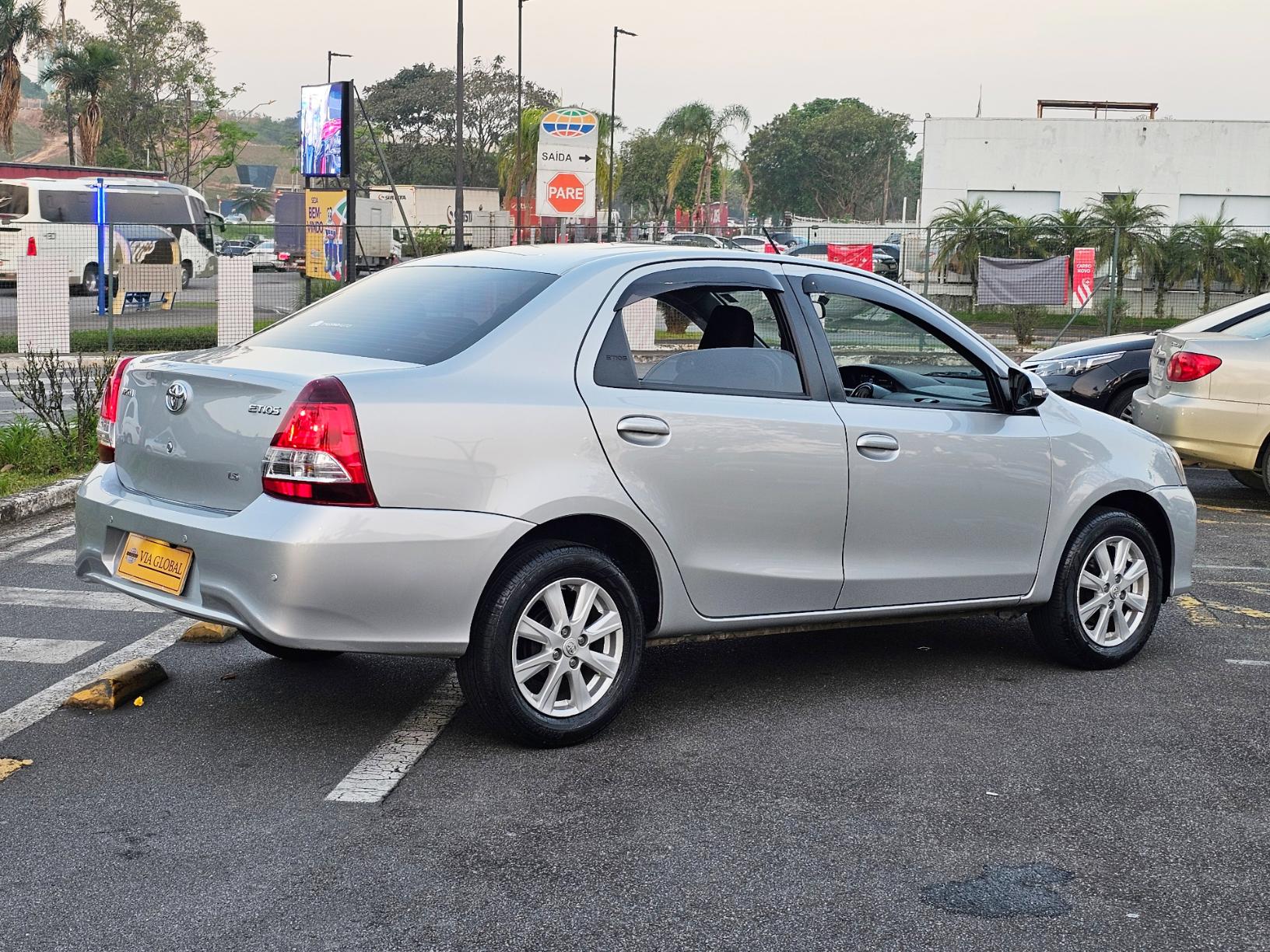 TOYOTA ETIOS