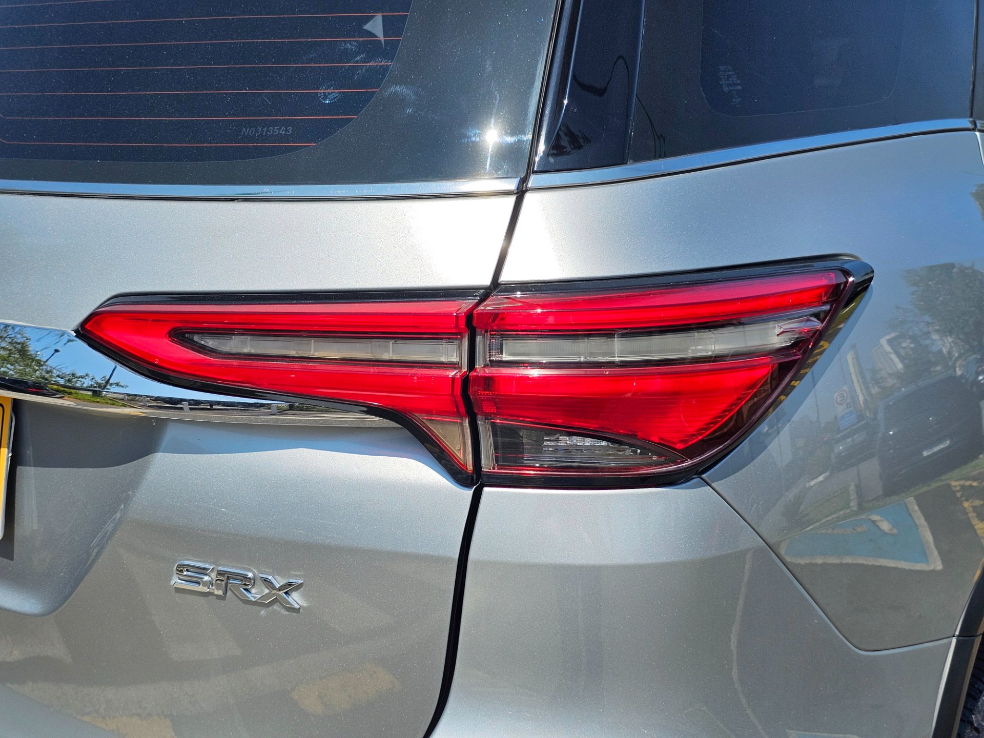 TOYOTA HILUX SW4