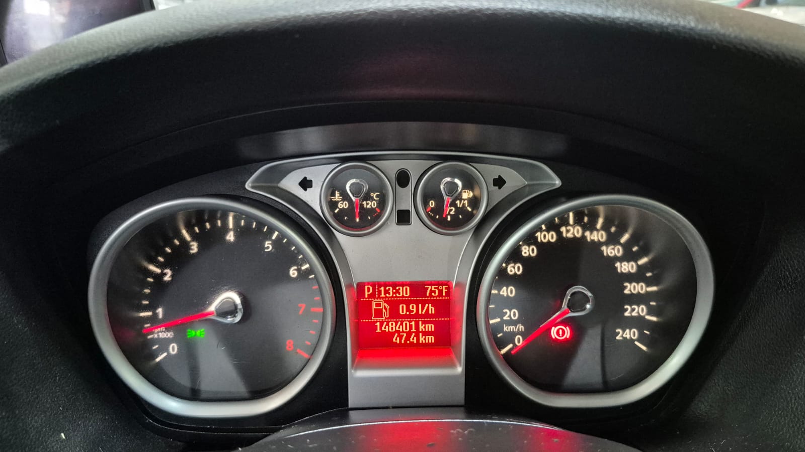 FORD FOCUS