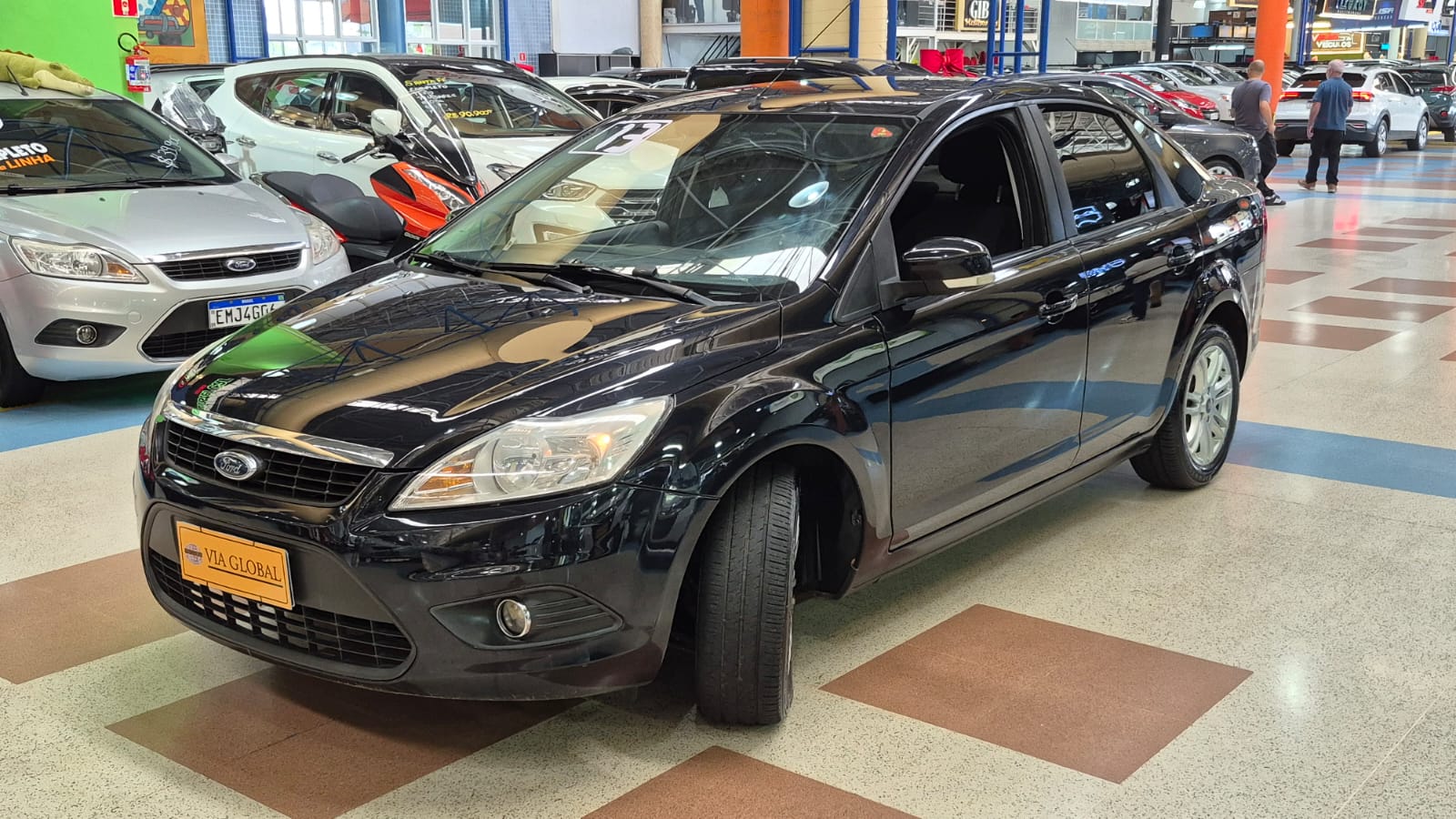 FORD FOCUS