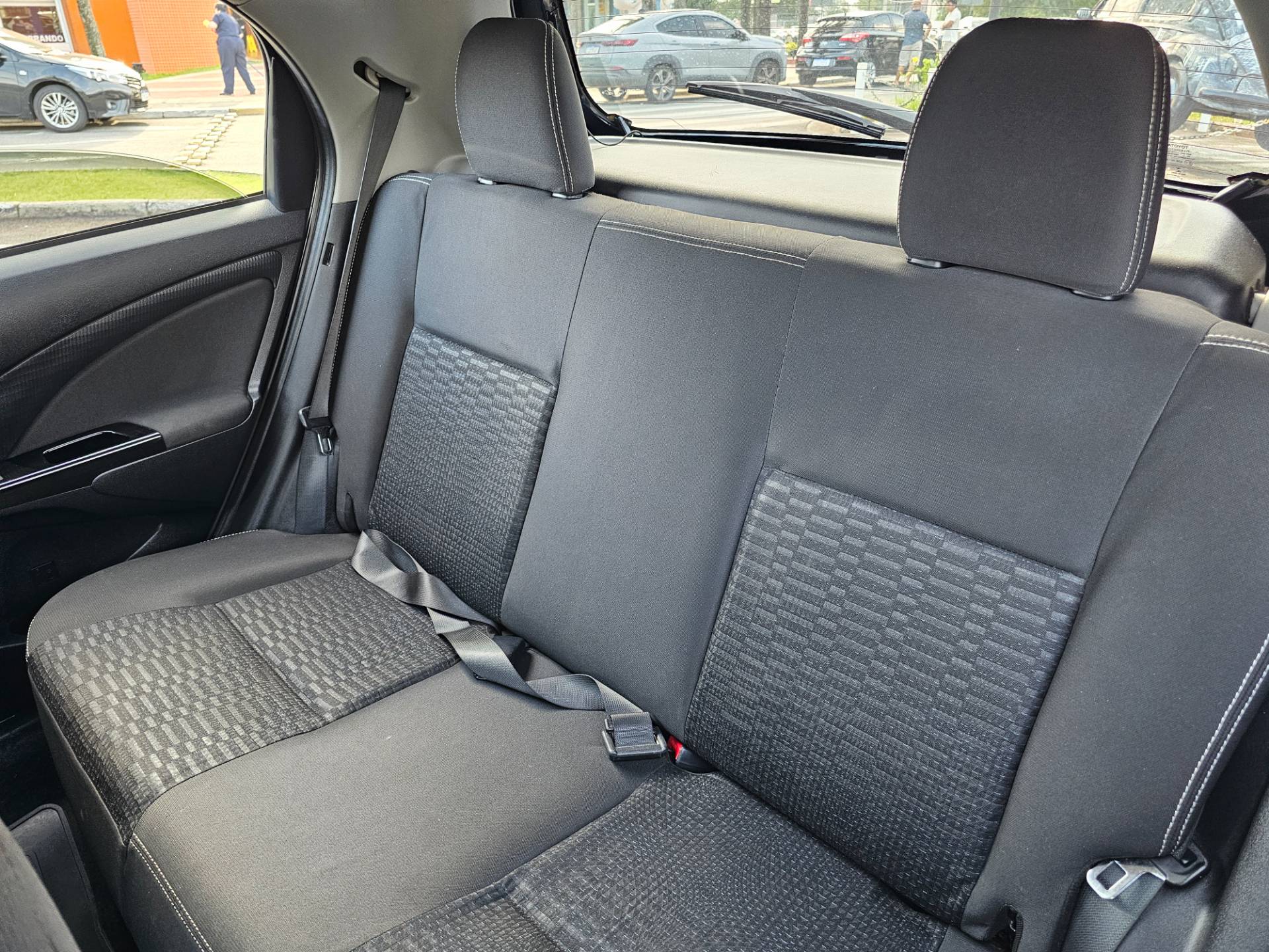 TOYOTA ETIOS CROSS