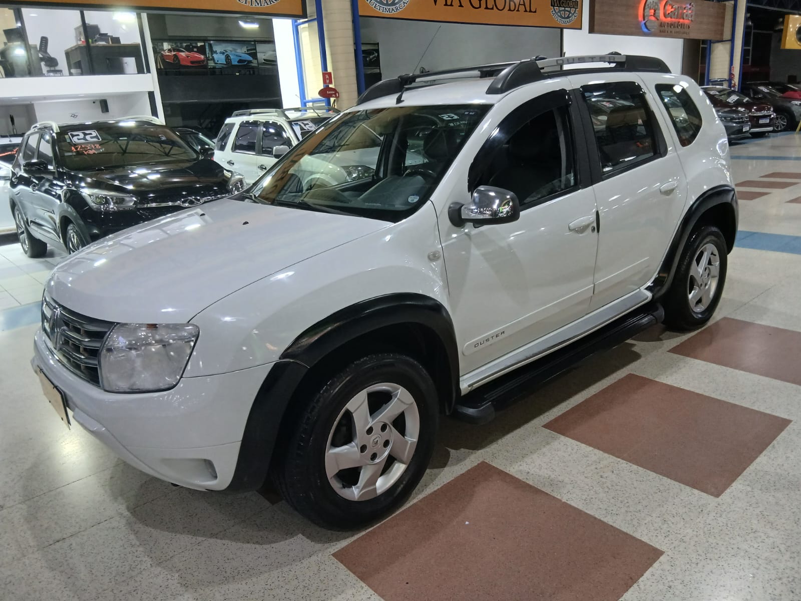 RENAULT DUSTER