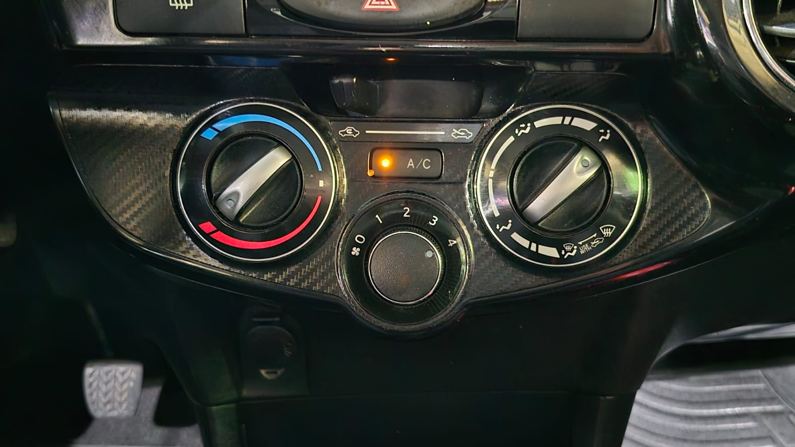 TOYOTA ETIOS