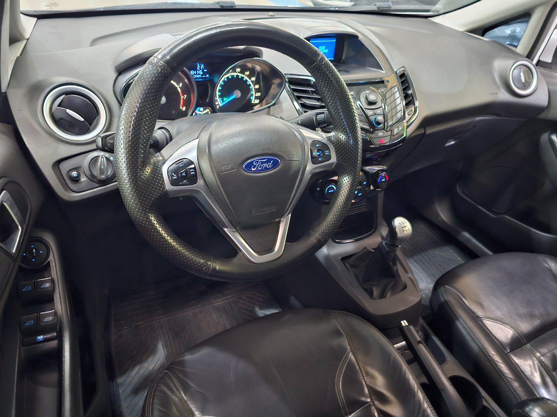 FORD FIESTA