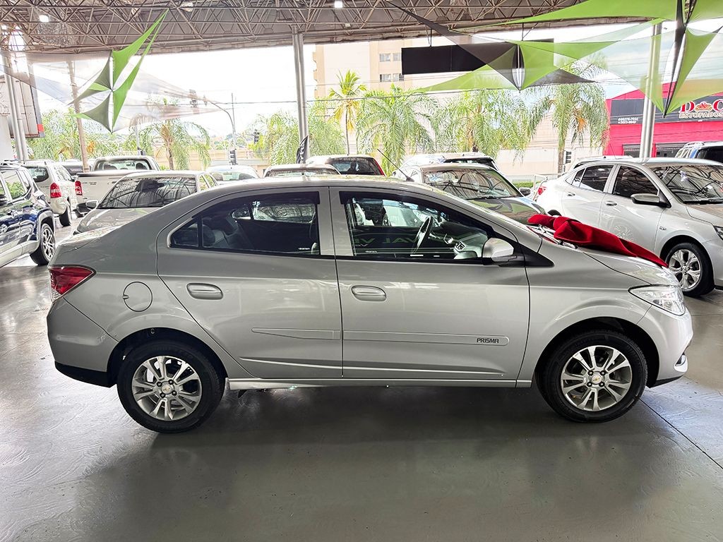 CHEVROLET PRISMA