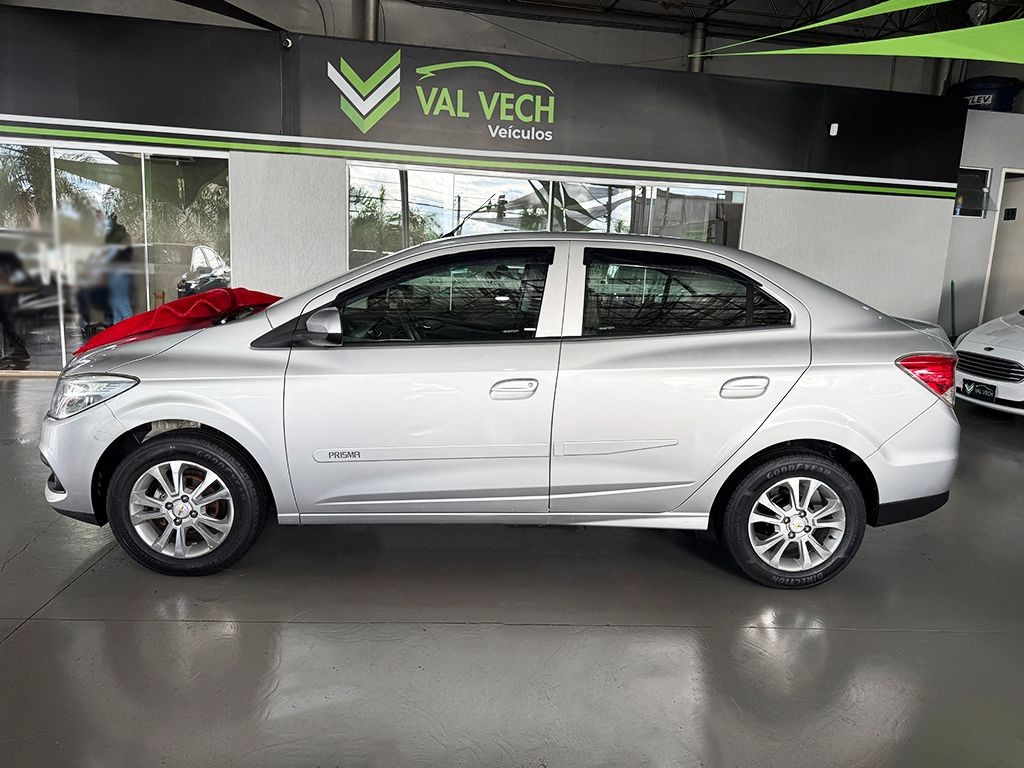 CHEVROLET PRISMA