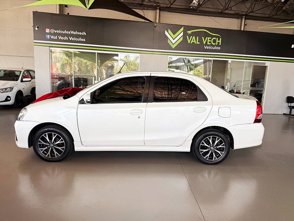 TOYOTA ETIOS