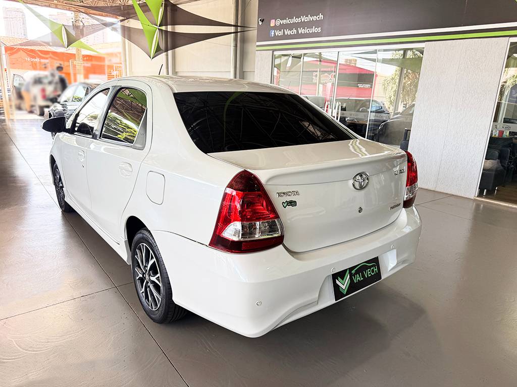 TOYOTA ETIOS