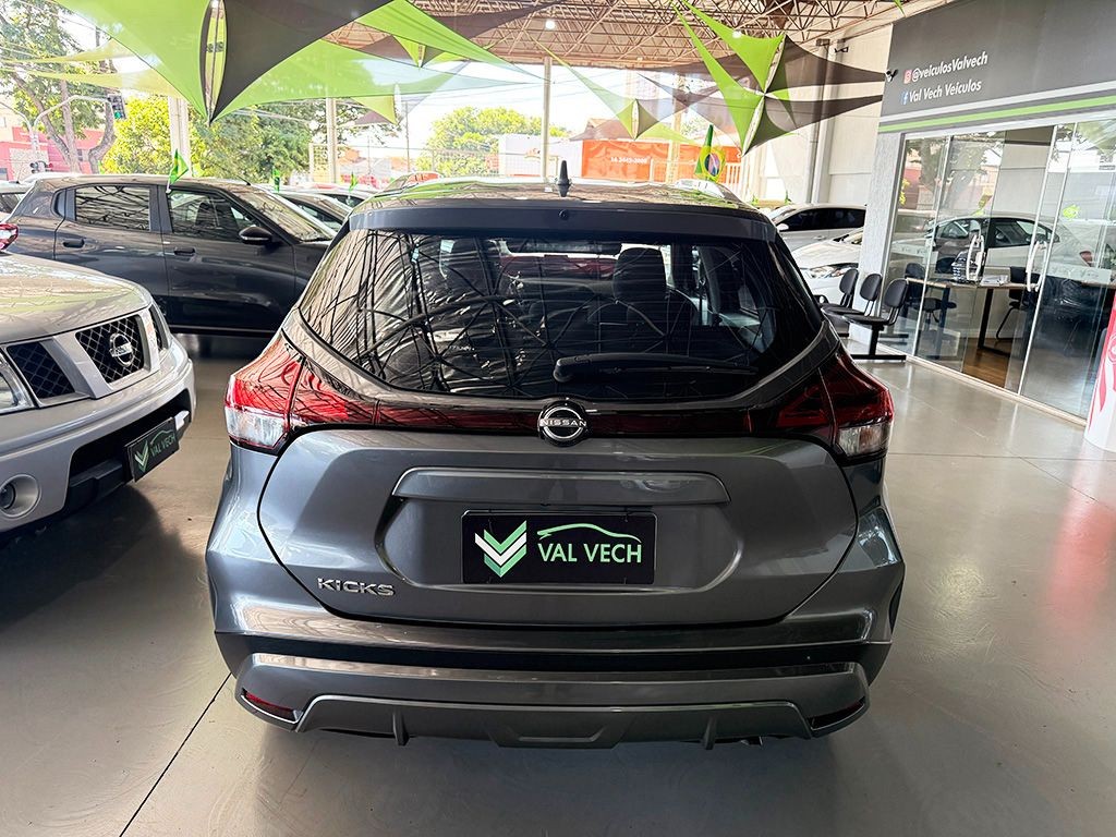 NISSAN KICKS