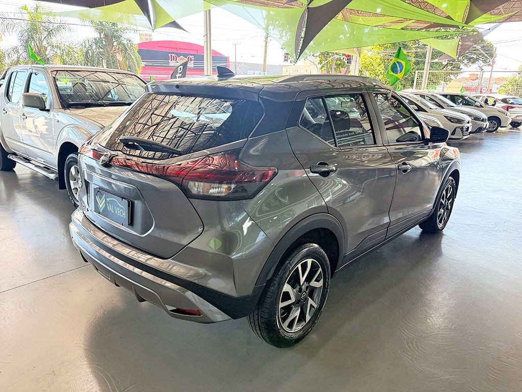 NISSAN KICKS