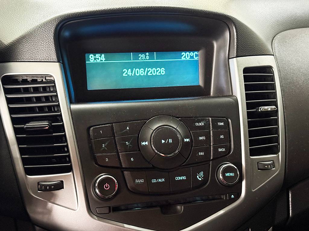 CHEVROLET CRUZE