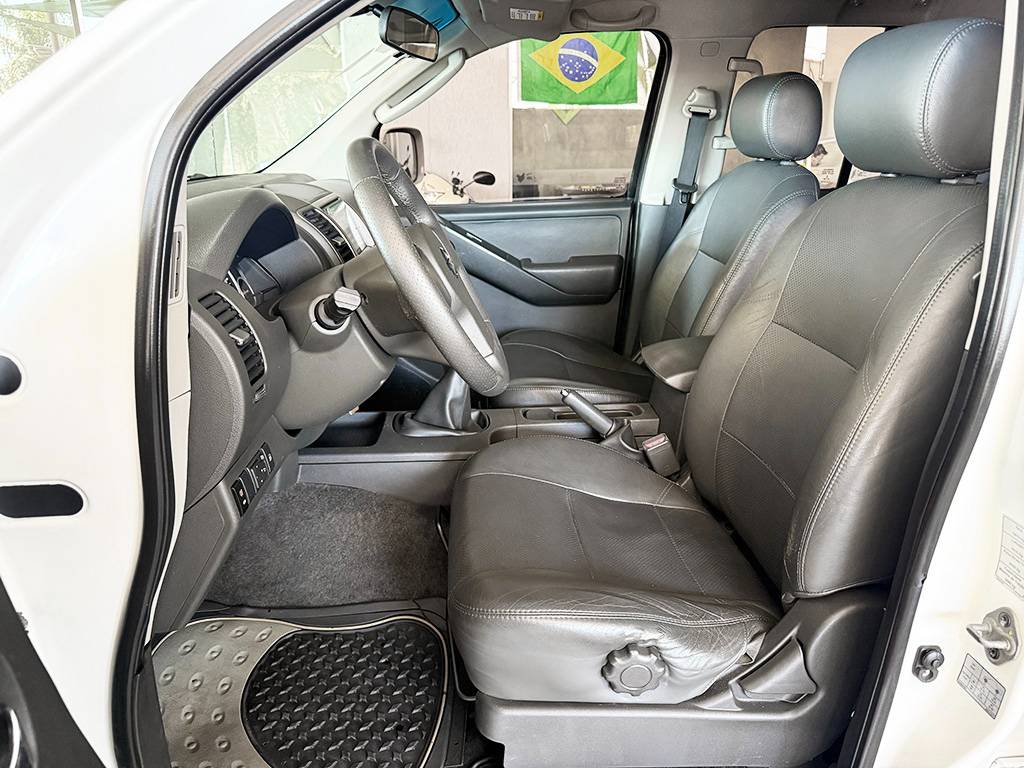 NISSAN FRONTIER