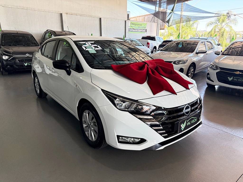 NISSAN VERSA