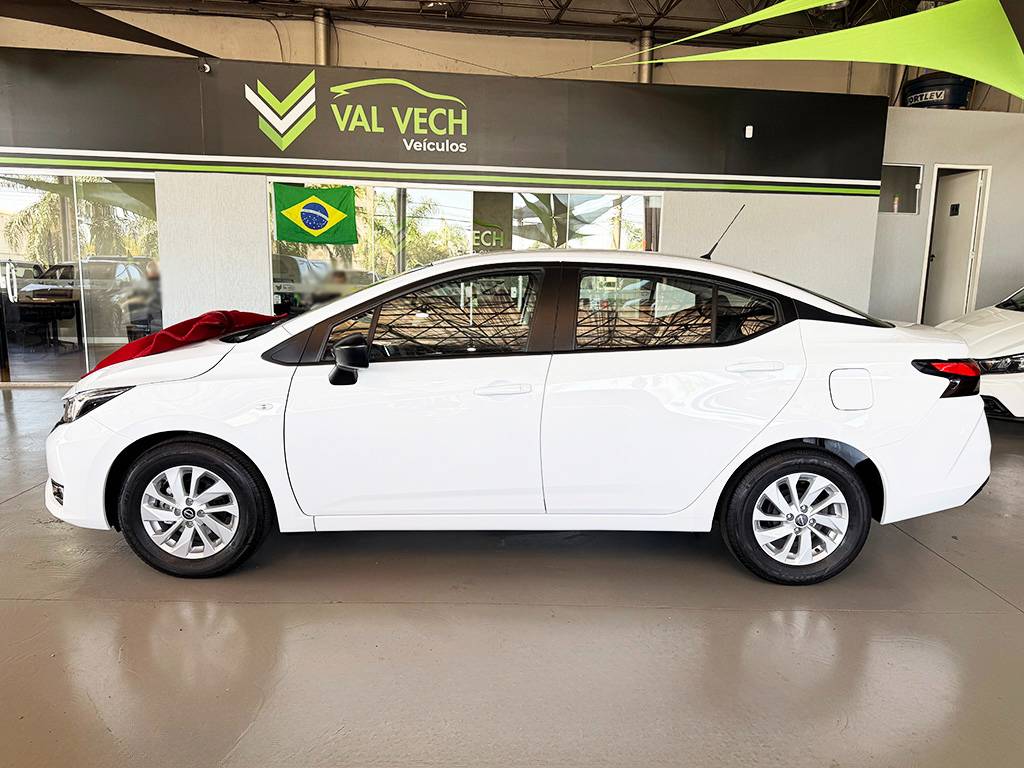 NISSAN VERSA