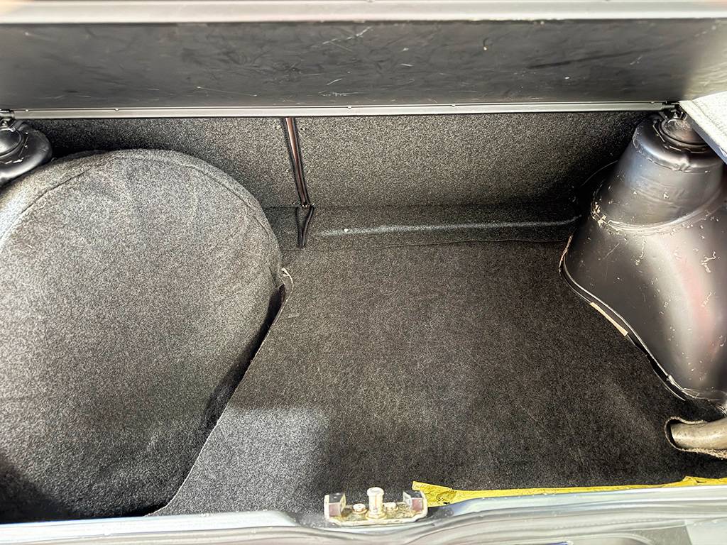VOLKSWAGEN GOL
