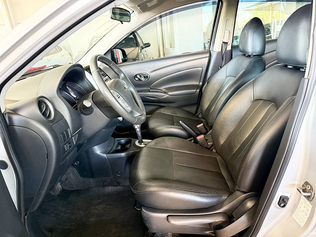 NISSAN VERSA
