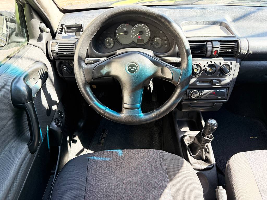 CHEVROLET CORSA