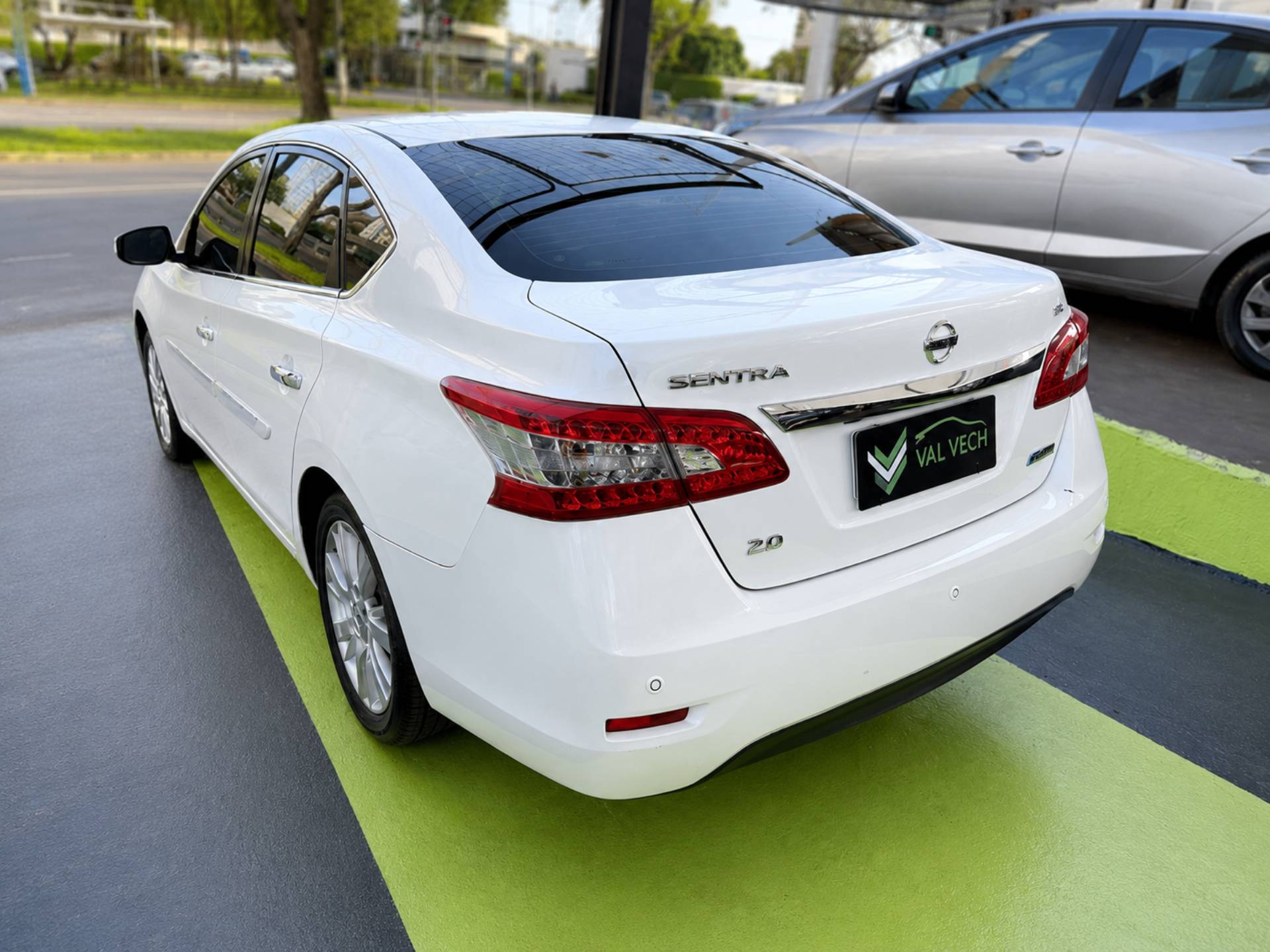 NISSAN SENTRA