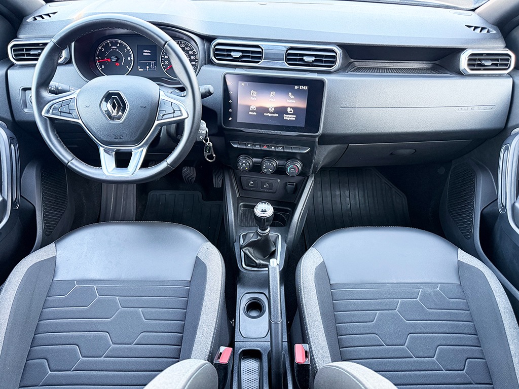 RENAULT DUSTER