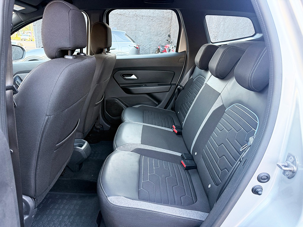 RENAULT DUSTER