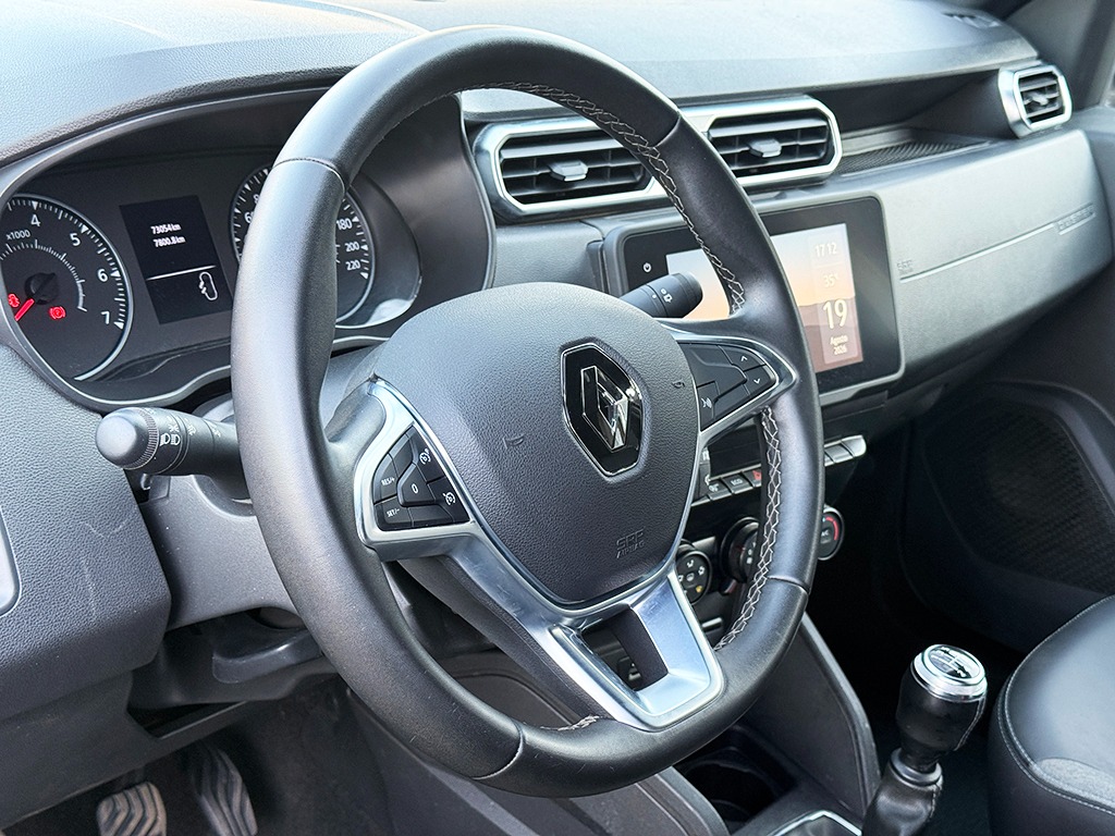 RENAULT DUSTER