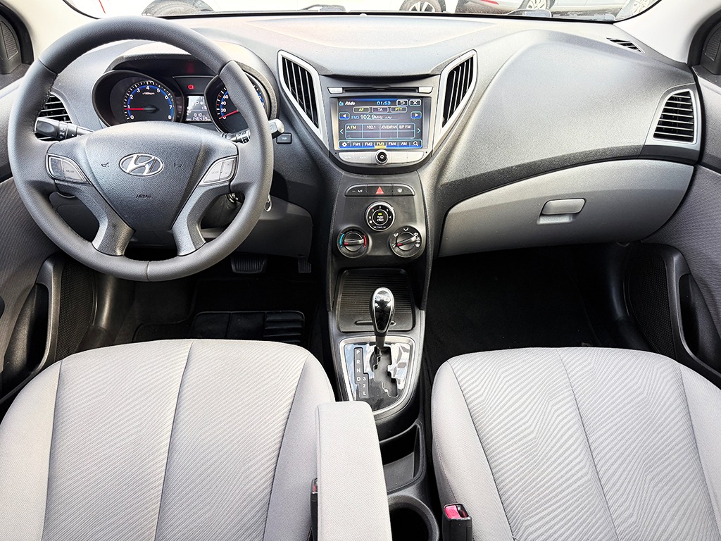 HYUNDAI HB20