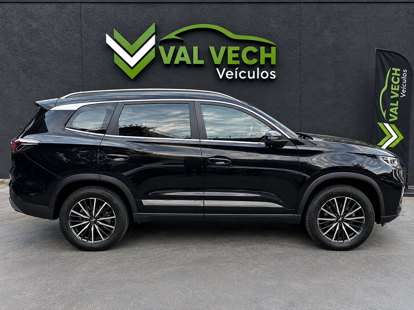 CHERY TIGGO 8