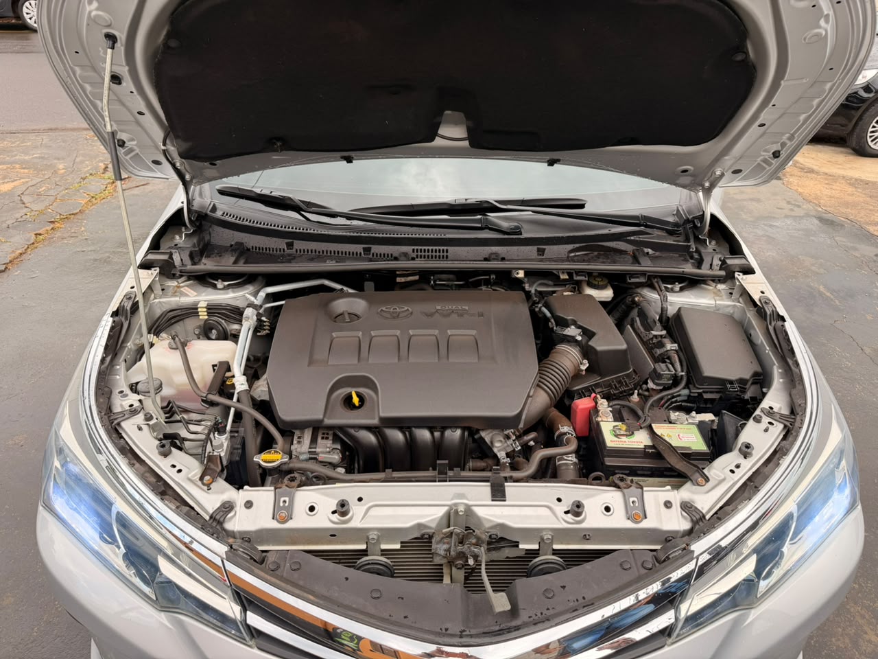 TOYOTA COROLLA
