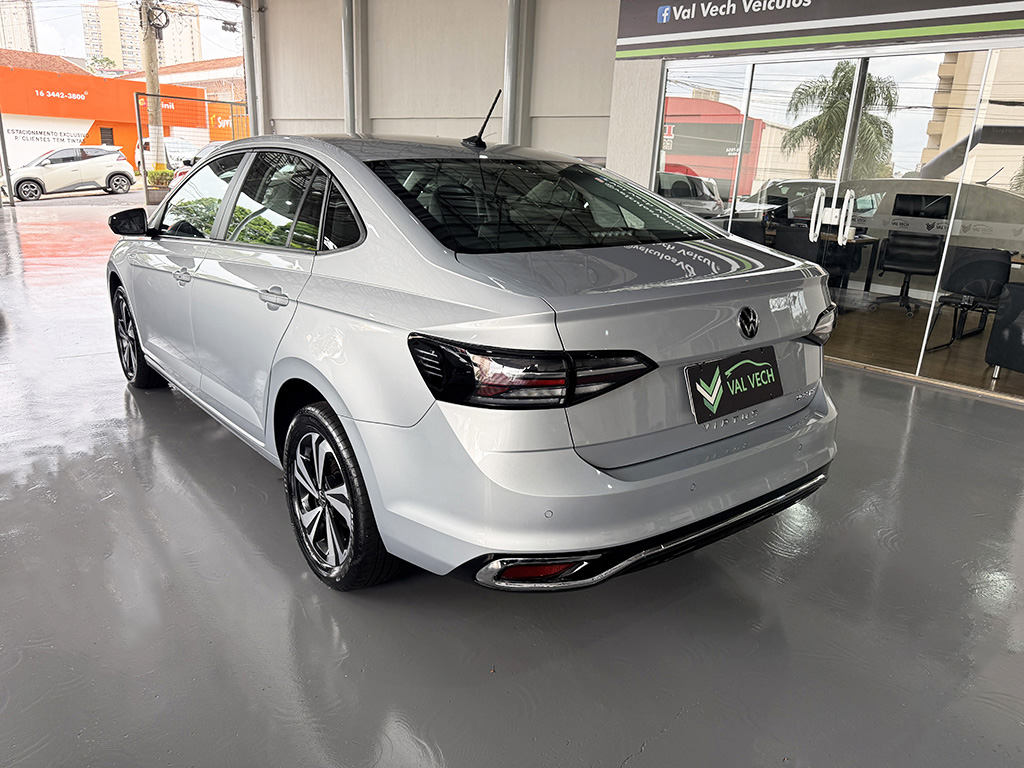 VOLKSWAGEN VIRTUS