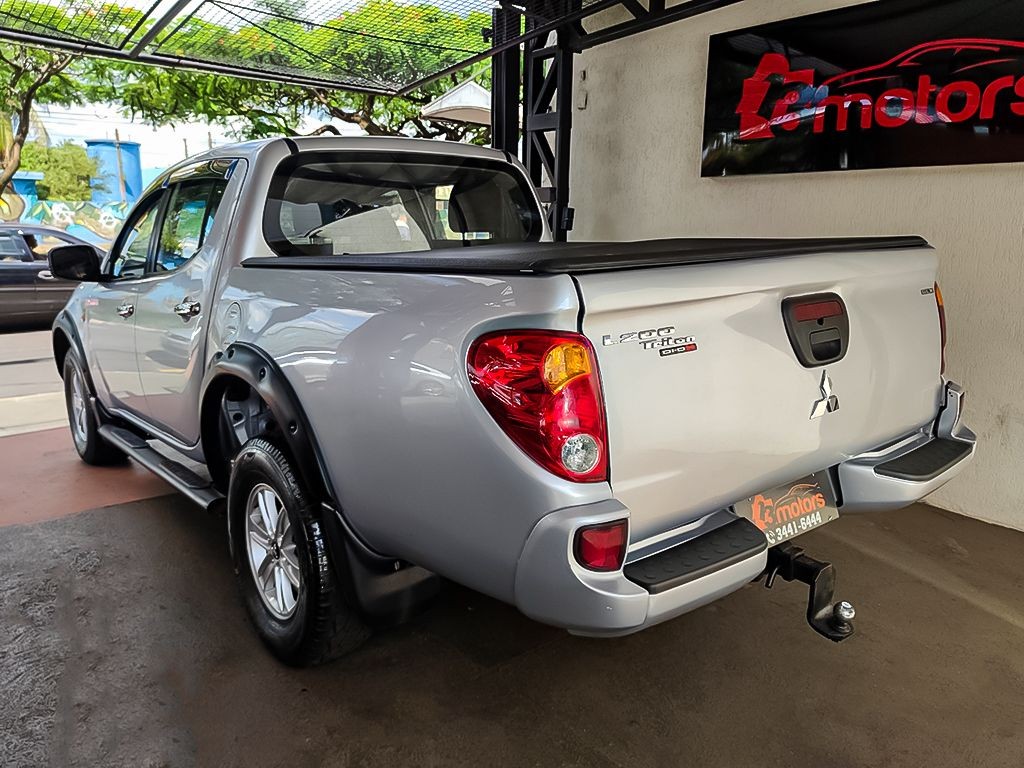 MITSUBISHI L200 TRITON