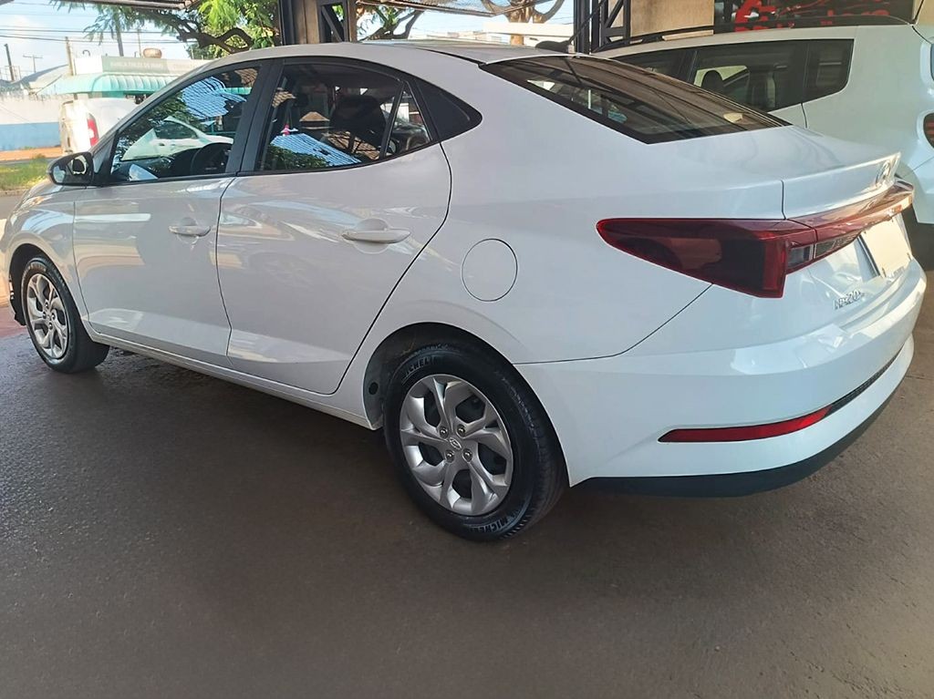 HYUNDAI HB20S
