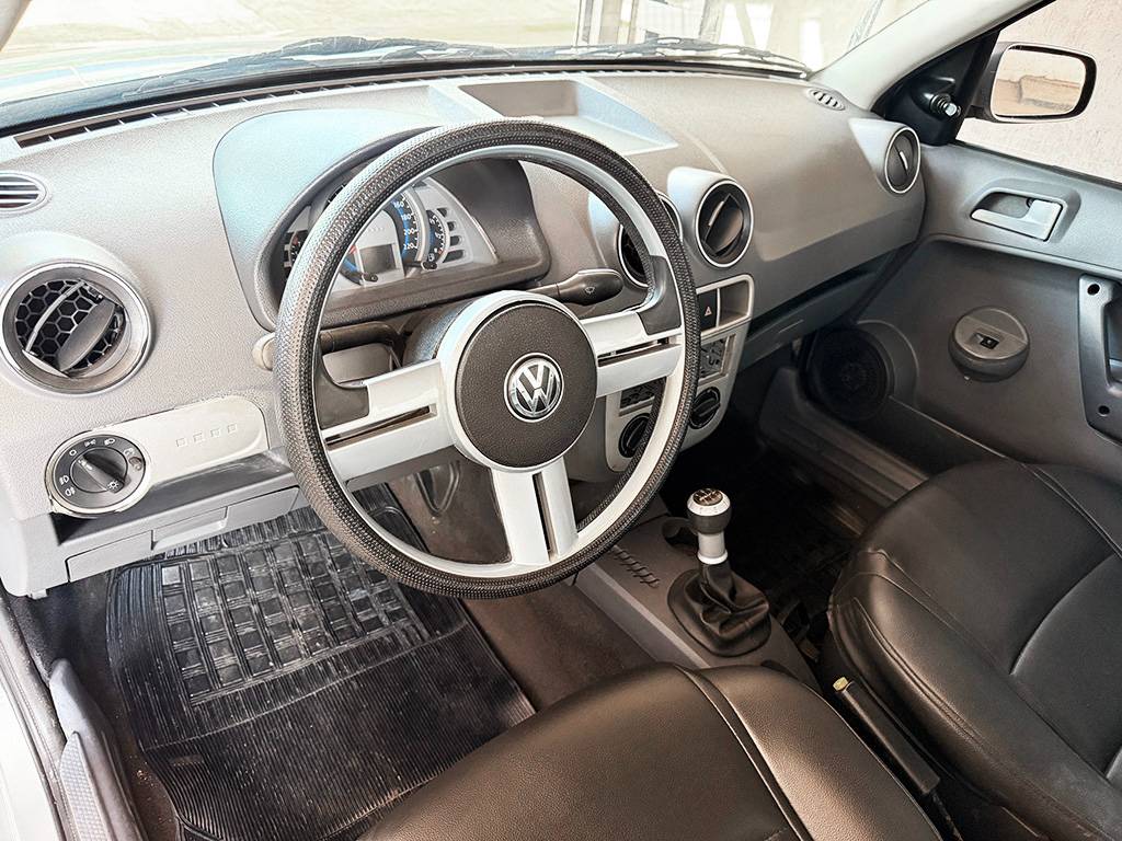 VOLKSWAGEN SAVEIRO