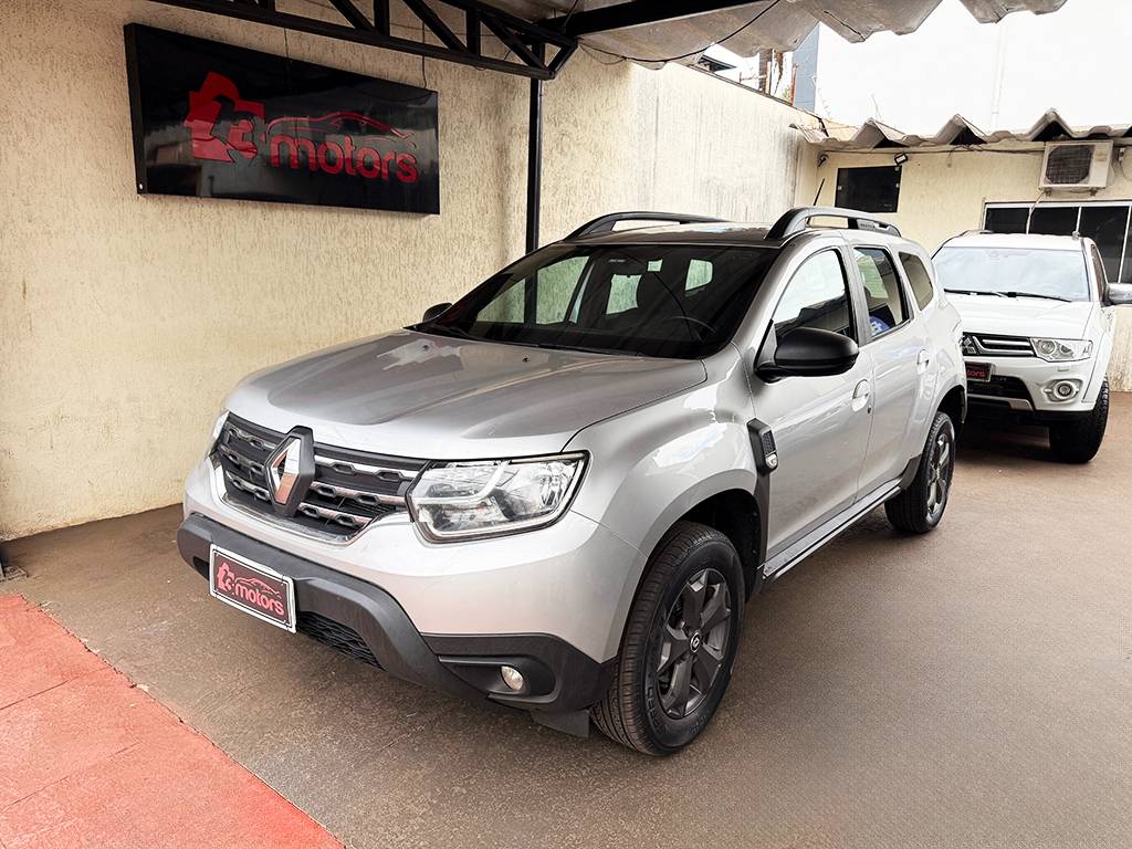 RENAULT DUSTER