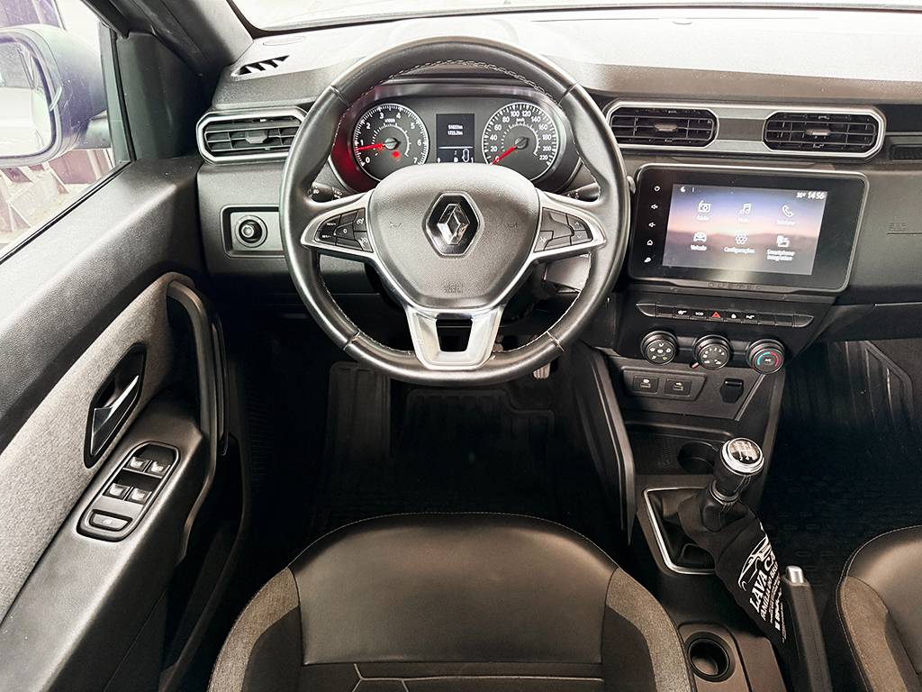 RENAULT DUSTER