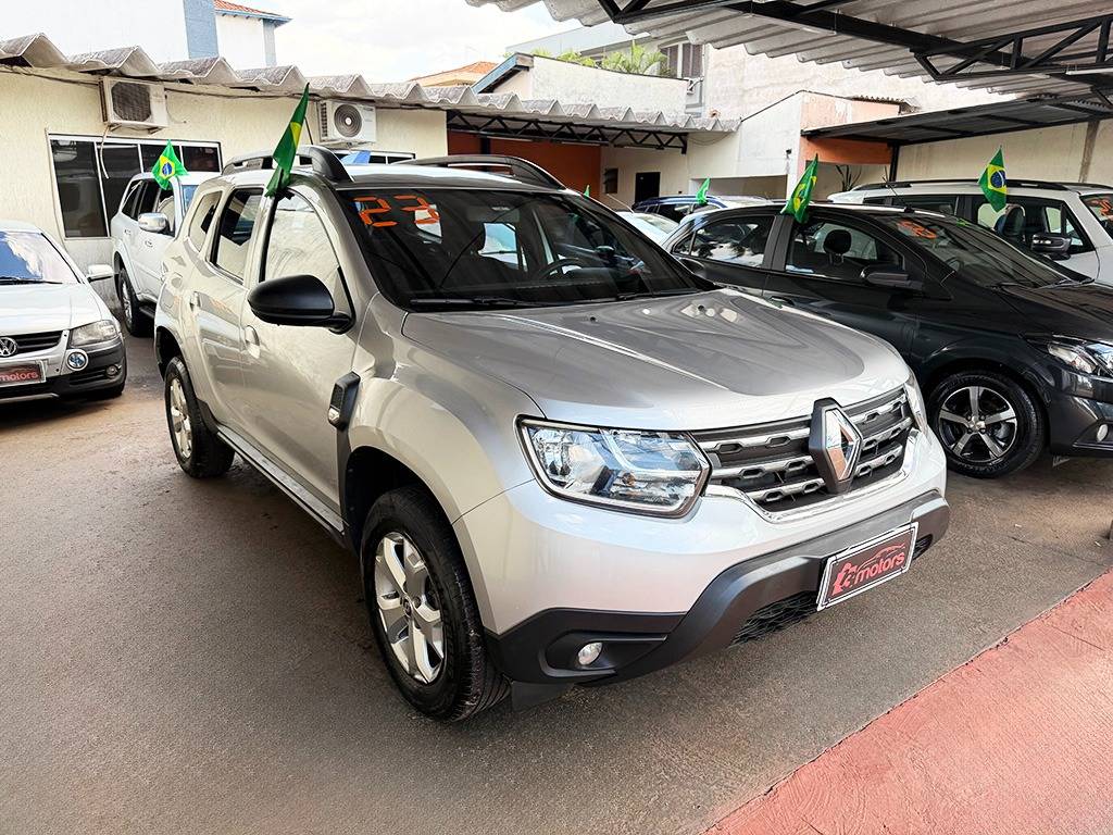 RENAULT DUSTER