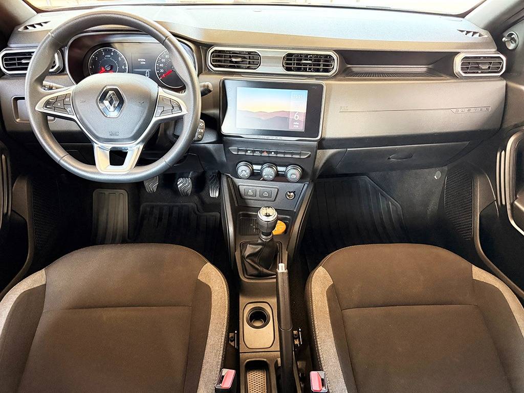 RENAULT DUSTER