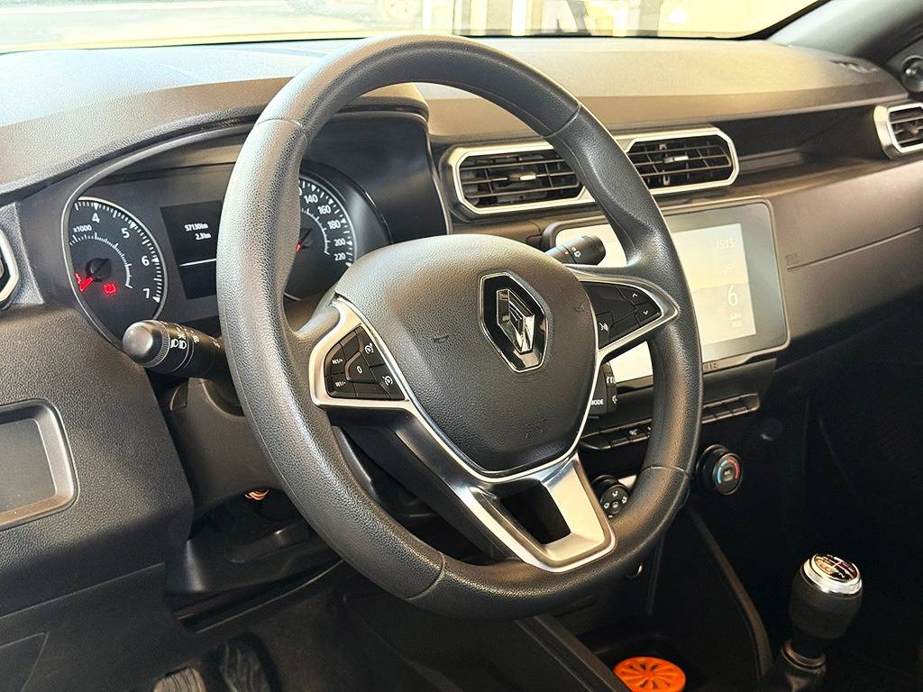 RENAULT DUSTER