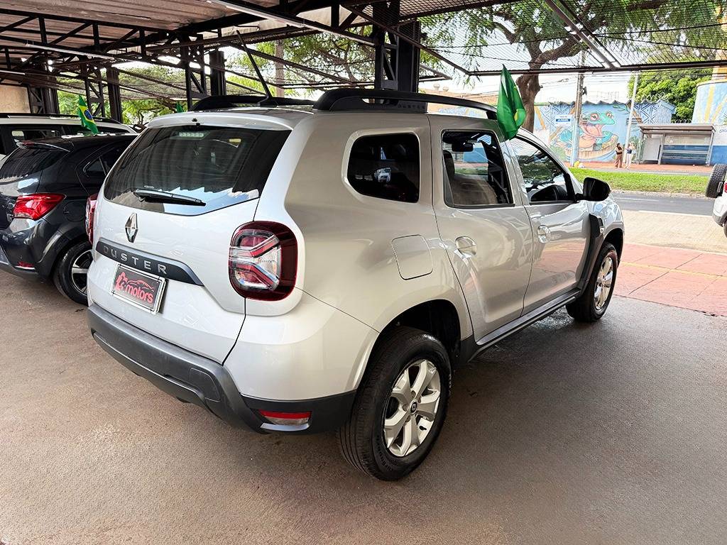 RENAULT DUSTER