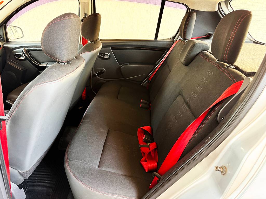 RENAULT SANDERO