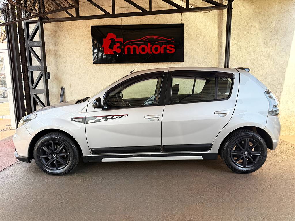 RENAULT SANDERO