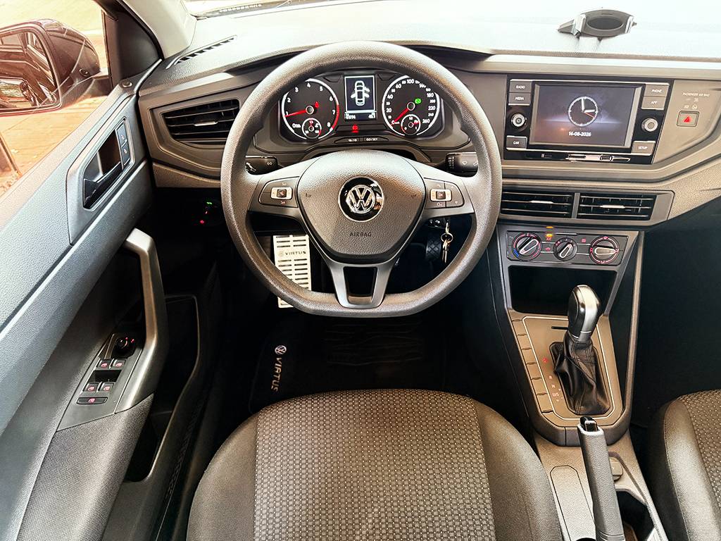 VOLKSWAGEN VIRTUS