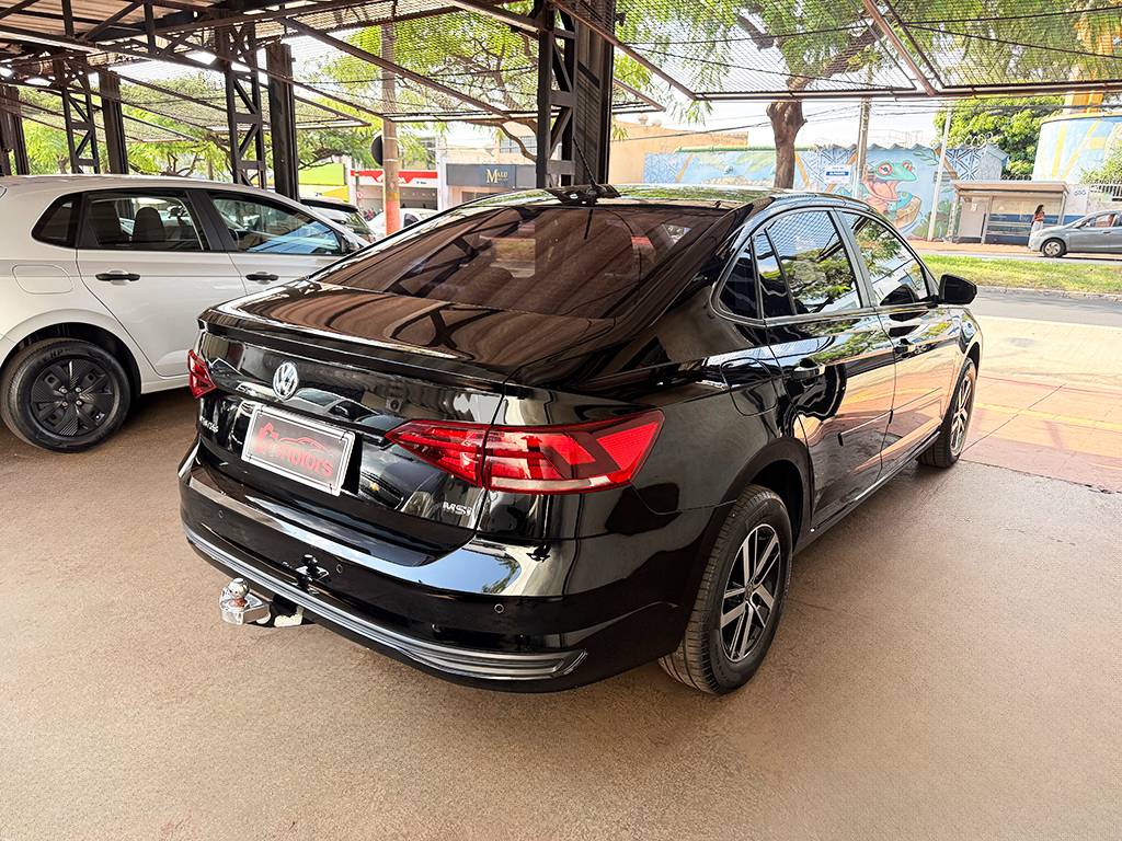 VOLKSWAGEN VIRTUS