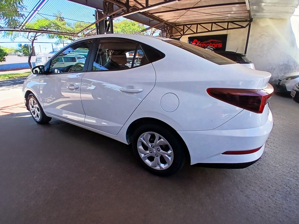 HYUNDAI HB20S