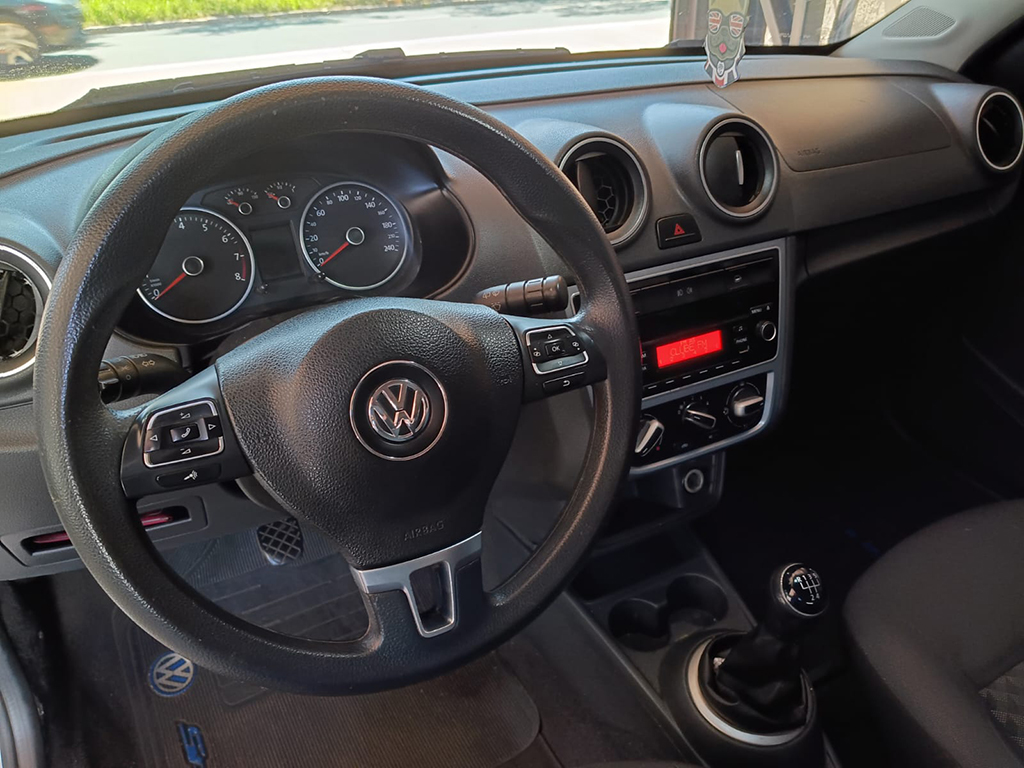 VOLKSWAGEN GOL