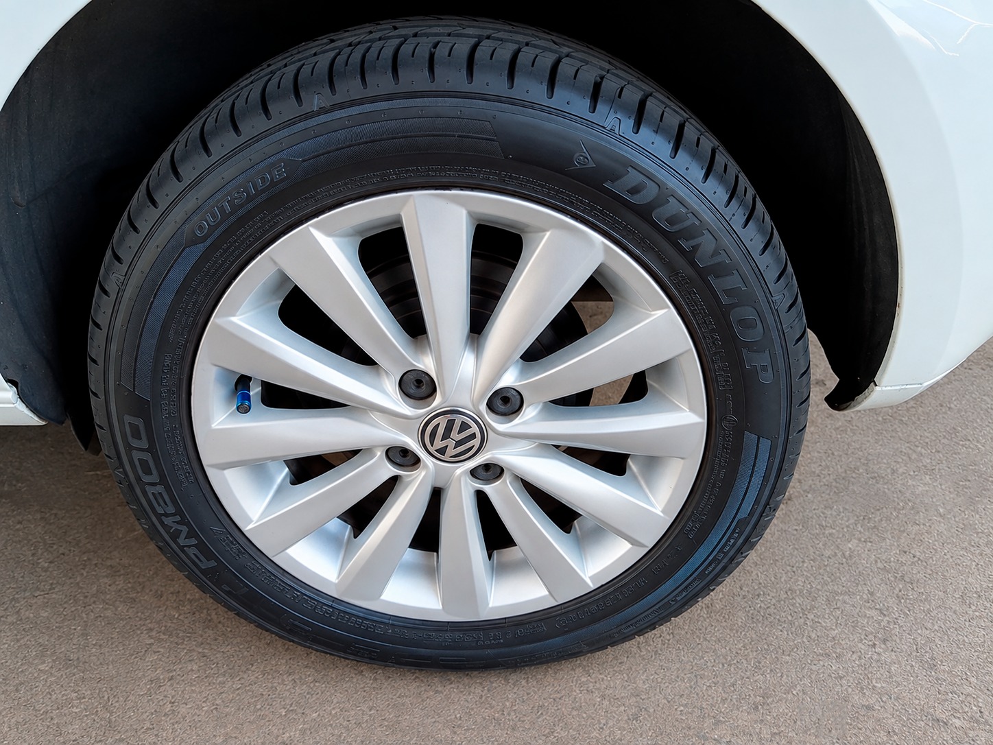 VOLKSWAGEN GOL